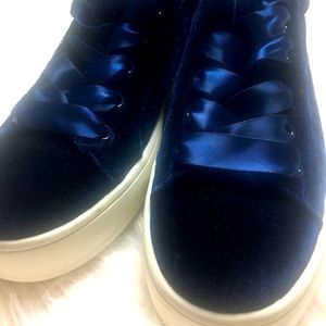 Steve Madden ink blue velvet sneakers